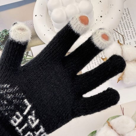 dudie/126. Peekaboo glove FREE