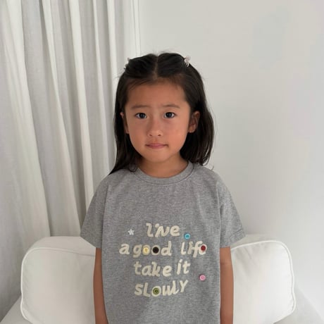 gou/94. button T-shirt MOM