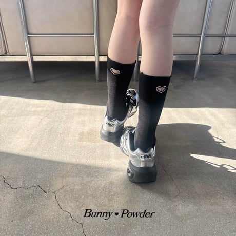 bunnypowder/144. heart knee socks FREE