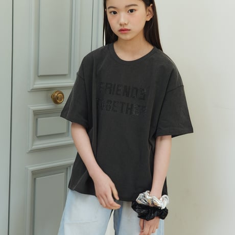 sm2/3. friends cubic T-shirt 9-17