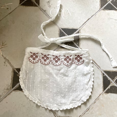 oren/40. enzo embroidery apron FREE