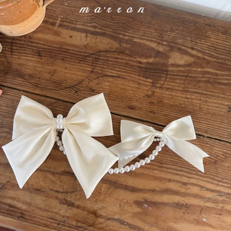 marron/65. pearl ribbon brooch FREE