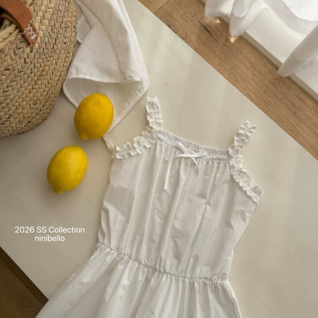 ninibello/52. shine sleeveless blouse 2XL