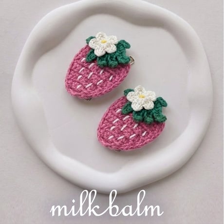 milkbalm/43. strawberry hair pin FREE
