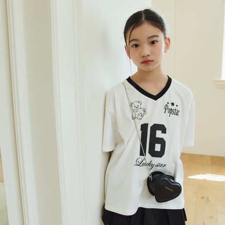 sm2/8. v neck bear T-shirt 9-17