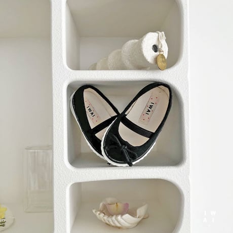 neko/15. IW 9 7 3 j e i n  130-220