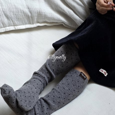 ellymolly/24. dot golgi gimo socks FREE
