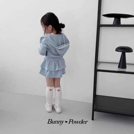 bunnypowder/144. heart knee socks FREE