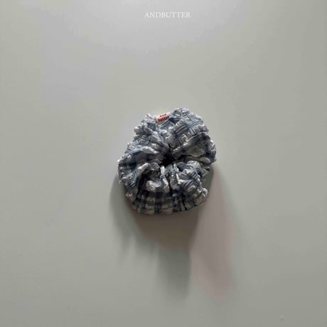 andbutter/5. Rustling Check Hair Scrunchie FREE