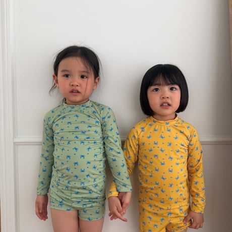 minibonbon/69. flower rashguard  XS-XL
