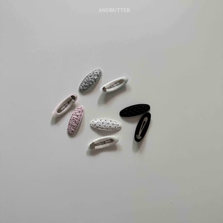 andbutter/1. Rustling Dot Hair Pin FREE