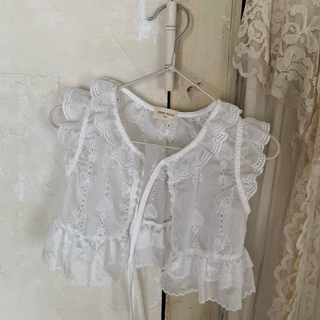 bebeholic/52. heart ribbon vest FREE