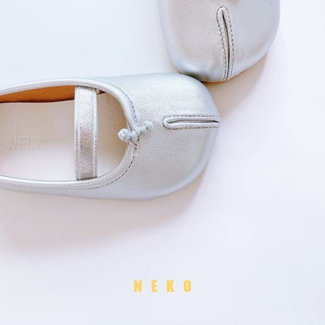 neko/3. NK 8 1 2 s i m o  130-220