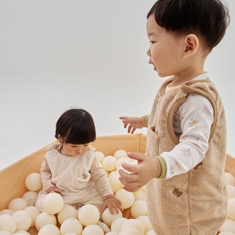 hereiam/31. embroidery sleeping vest 18M-XL