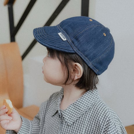minirobe/48.  love jeans cap  FREE