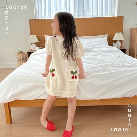 log101/86. cherry knit one-piece S-XL