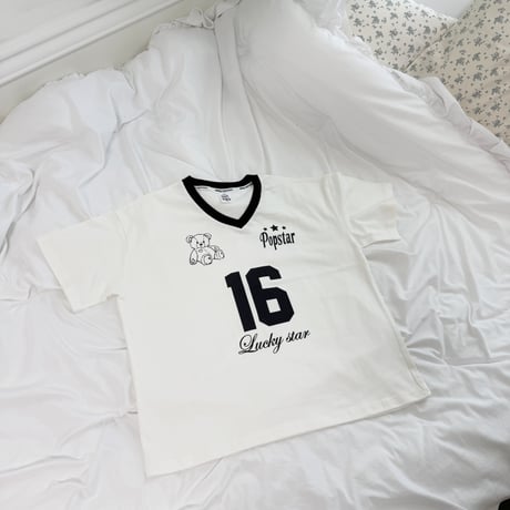 sm2/8. v neck bear T-shirt 9-17