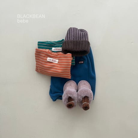 blackbean/6. bebe T-shirt S-M