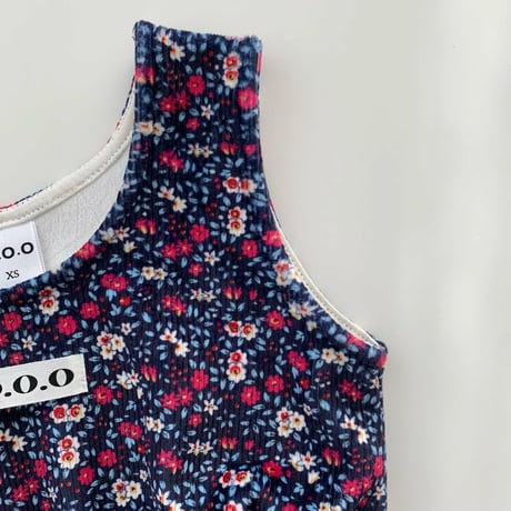 ooo/24. flower vest XS-XL