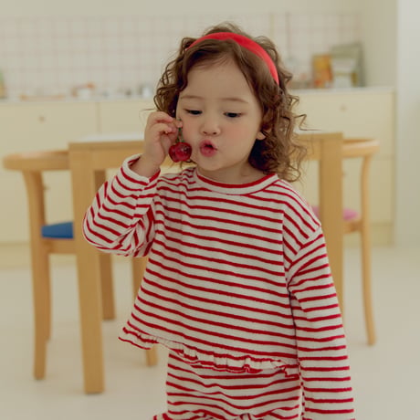 ueo/49. bunny bunny fril T-shirt S-XL
