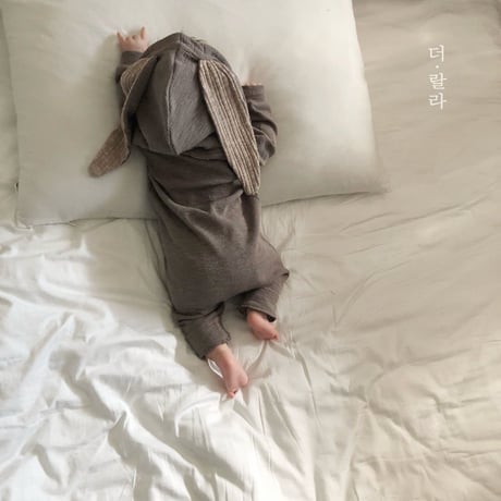 thelala/31. 41 rabbit suit XS-M