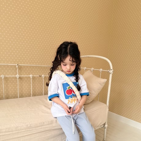 comma/58. apple two color T-shirt 110-130