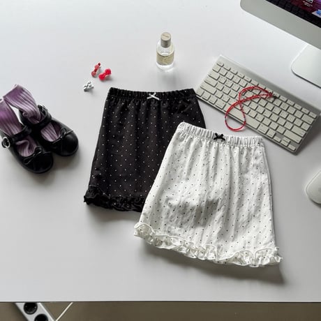 matilda/68. dot fril skirt 15-19