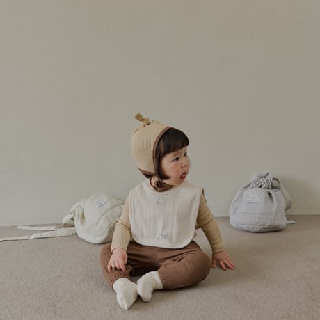 lalaland/85. bebe ailet big bib FREE