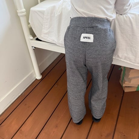 apfel/11. wrinkle pants S-XL