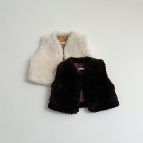 atomeme/44. Reversible Mustang Vest? S-XL