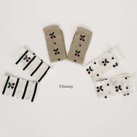 vbunny/44. mono cherry socks set FREE