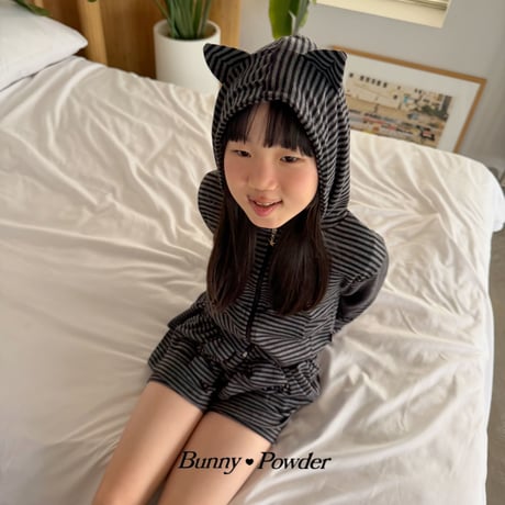 bunnypowder/128. mina hood zipup S-XL