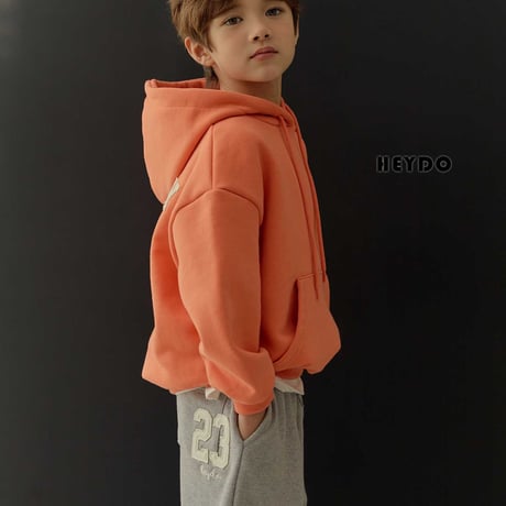 heydo/67. holly day T hood S-XL