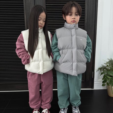 our/88. 26FW padding vest ADULT