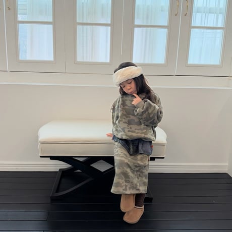 cantuccistudio/37. prim kamo man-to-man XS-XL