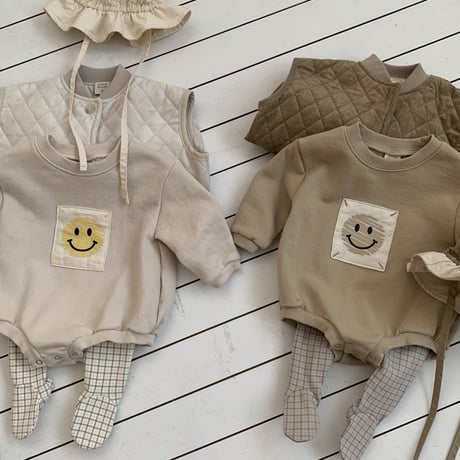 bebeholic/6. smile patch suit S-L