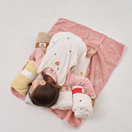 hereiam/28. compotable embroidery blanket FREE