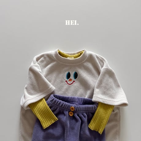 hei/16. Peekaboo T-shirt XS-XL