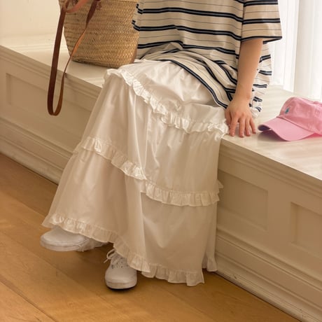 ninibello/134. adult ) Pawky collar T-shirt FREE