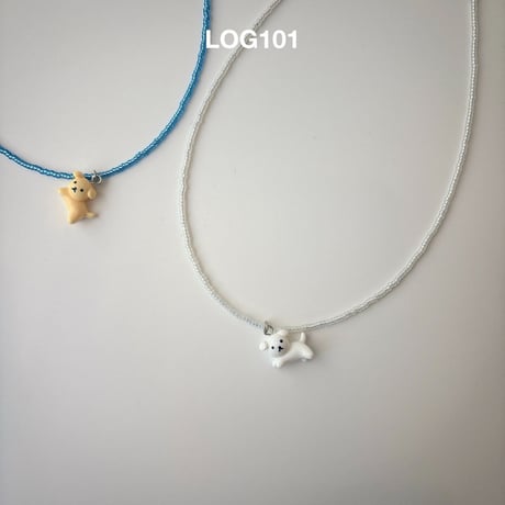 log101/30. white necklace FREE