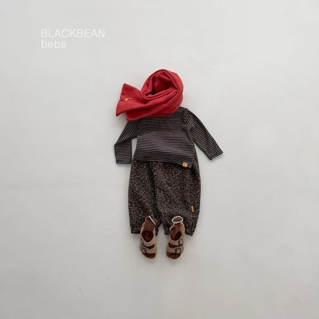 blackbean/8. bebe T-shirt S-M