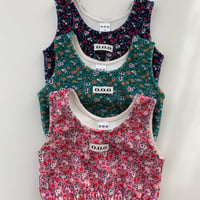 ooo/24. flower vest XS-XL