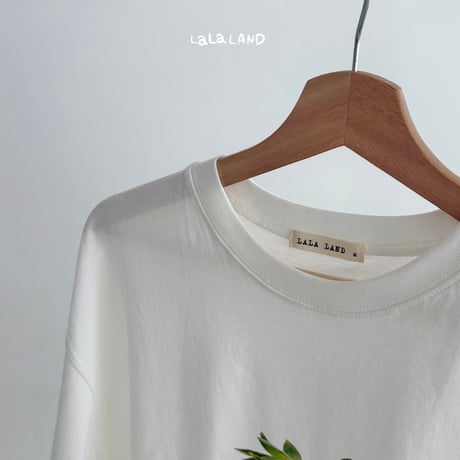 lalaland/2. very apple T-shirt FREE
