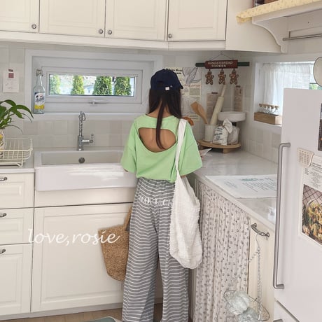 loverosie/108. back open roose boxy tee  2XL