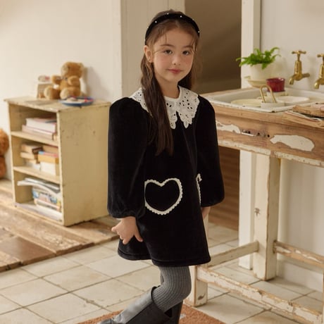 melikey/90. heart one-piece JS-JM