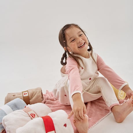 hereiam/28. compotable embroidery blanket FREE