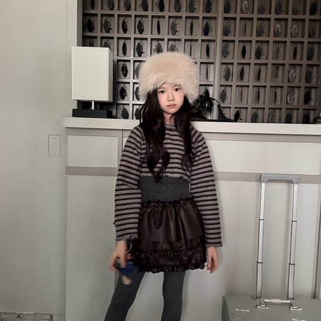 comma/64. ledder skirt 110-130