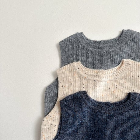 digreen/32. Benny Vest S-2XL