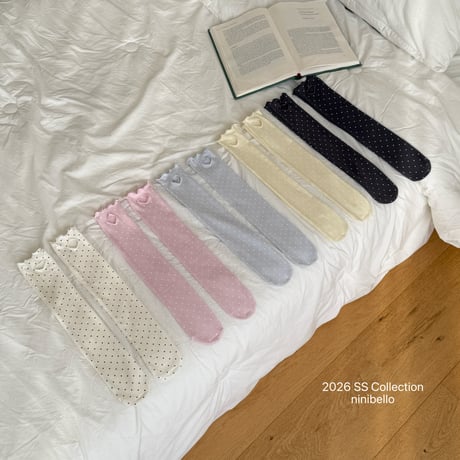 ninibello/126. ACC) dot heart punching knee socks FREE