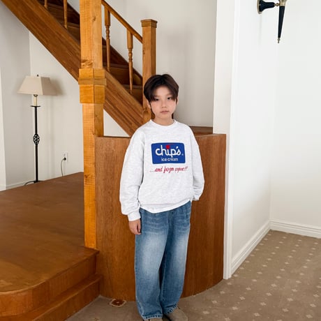 fromi/39. Chips Sweatshirt? S-XL